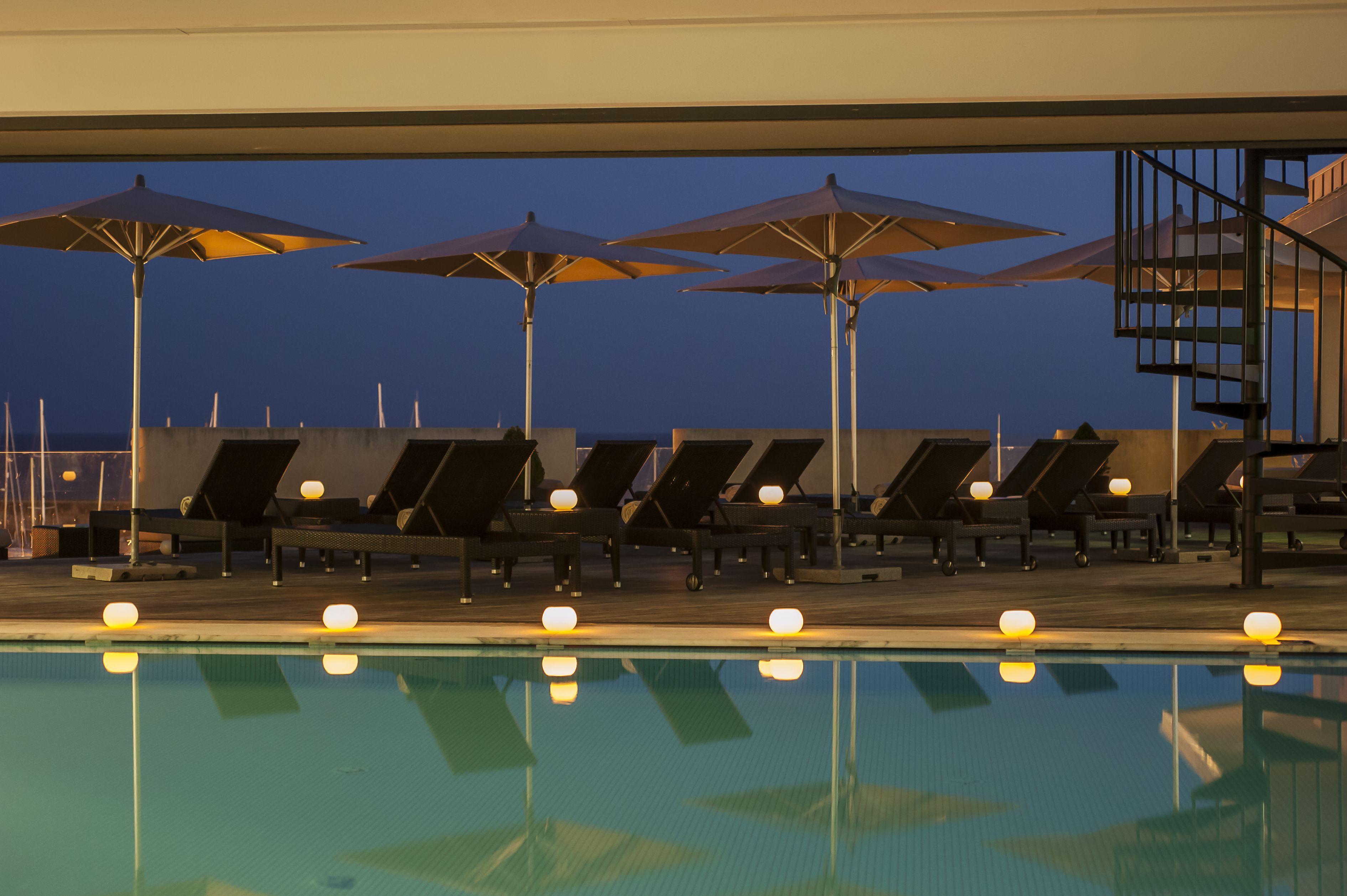 Pestana Cidadela Cascais - Pousada & Art District Luaran gambar The pool at the top of the hotel