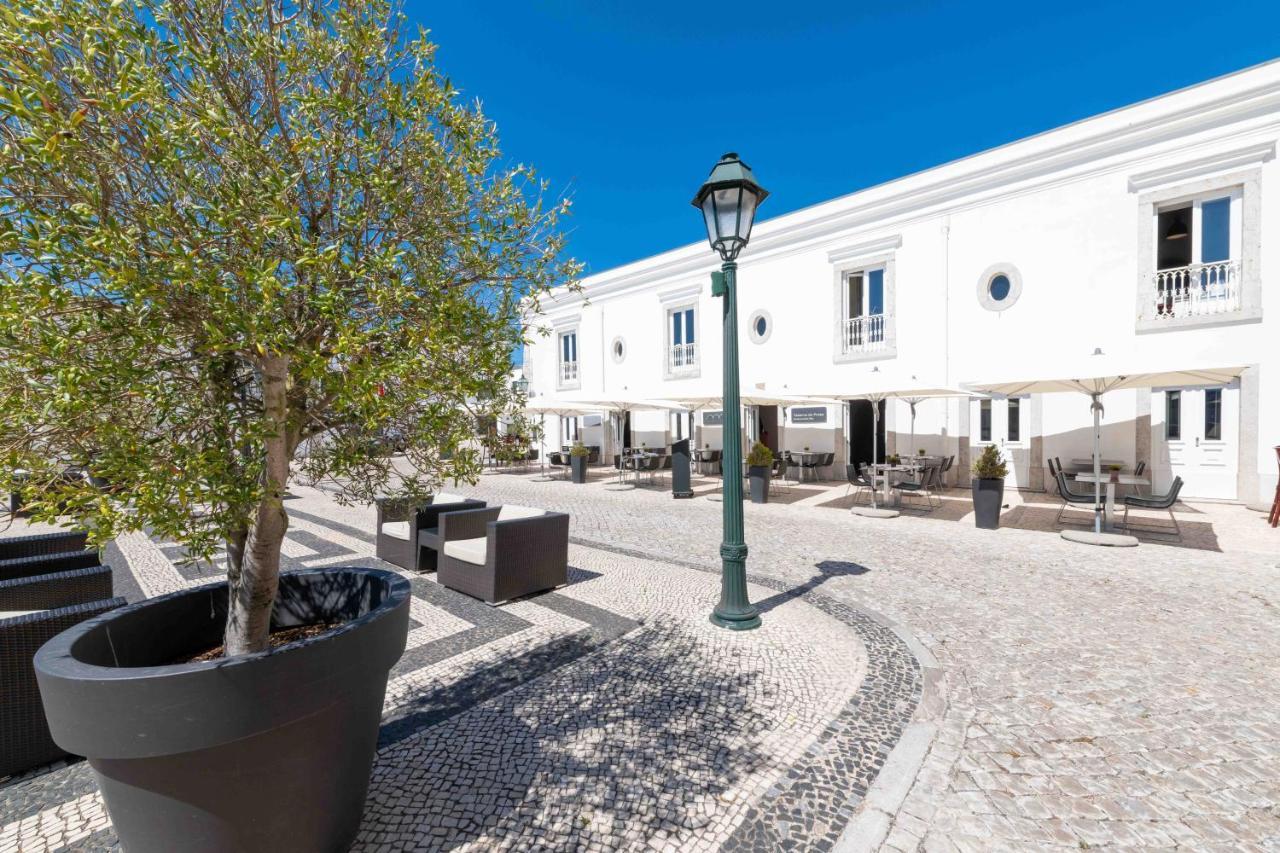 Pestana Cidadela Cascais - Pousada & Art District Luaran gambar The courtyard of the hotel
